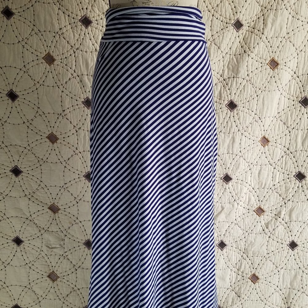 EUC Lily Rose Blue & White Striped Maxi Skirt M